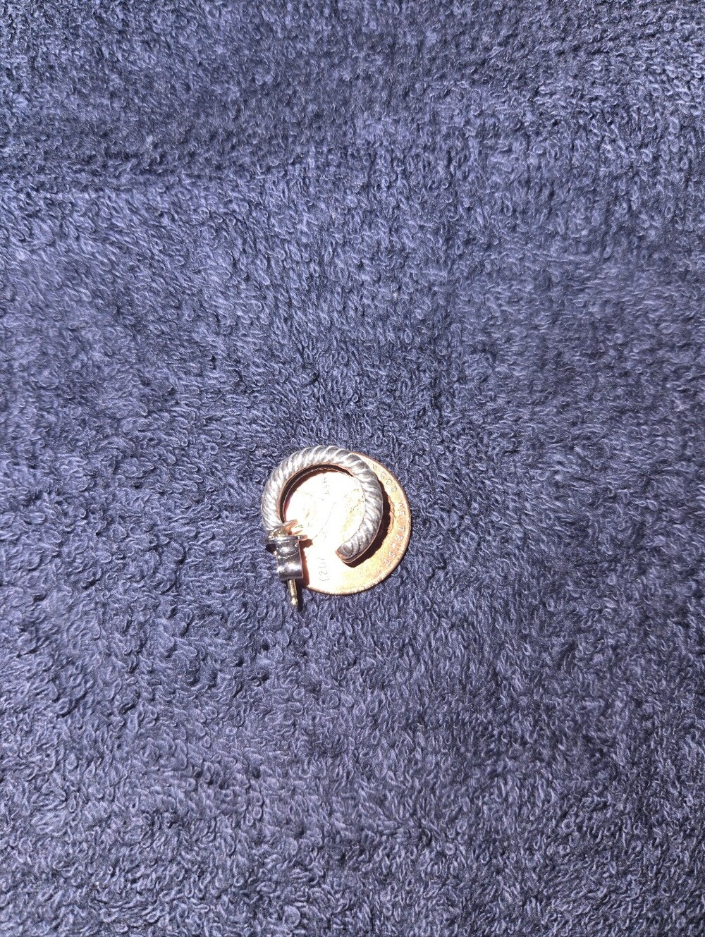 David Yurman Huggie Hoop Earrings - Picture 10 of 16